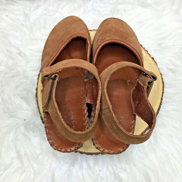 Natural Sport Terra Brown Leather Clog Sandals - Picture 10 of 12
